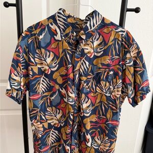 Eddie Bauer Navy Tropical Print Short-Sleeve Button-Down